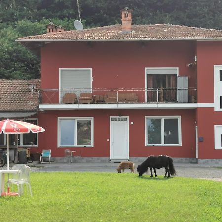 The Horse Hotel Pogno Ngoại thất bức ảnh
